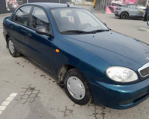 Зеленый Дэу Сенс, объемом двигателя 1.3 л и пробегом 197 тыс. км за 1600 $, фото 1 на Automoto.ua
