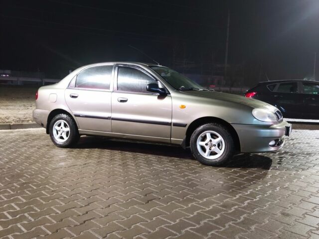 Зеленый Дэу Сенс, объемом двигателя 1.3 л и пробегом 202 тыс. км за 2300 $, фото 1 на Automoto.ua