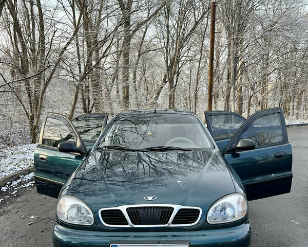 Зеленый Дэу Сенс, объемом двигателя 1.3 л и пробегом 100 тыс. км за 3000 $, фото 1 на Automoto.ua