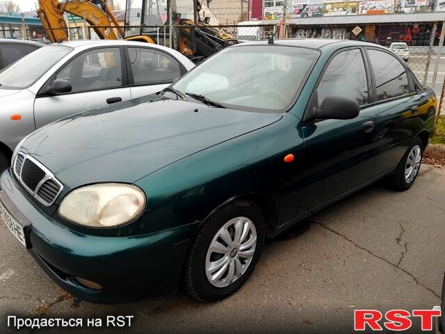 Зеленый Дэу Сенс, объемом двигателя 1.3 л и пробегом 145 тыс. км за 1600 $, фото 1 на Automoto.ua