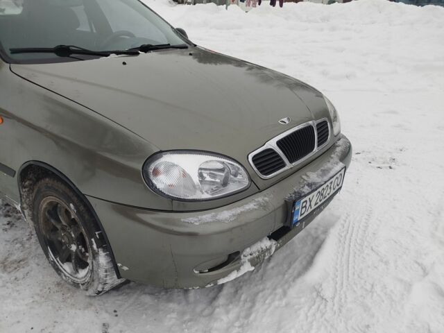 Зеленый Дэу Сенс, объемом двигателя 1 л и пробегом 200 тыс. км за 2000 $, фото 1 на Automoto.ua