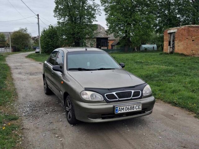 Зеленый Дэу Сенс, объемом двигателя 1.5 л и пробегом 235 тыс. км за 1100 $, фото 1 на Automoto.ua