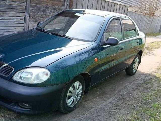 Зеленый Дэу Сенс, объемом двигателя 1.4 л и пробегом 300 тыс. км за 1500 $, фото 1 на Automoto.ua