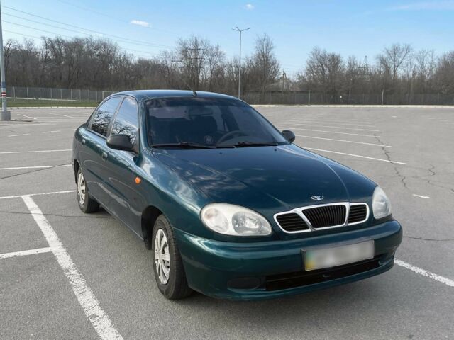 Зеленый Дэу Сенс, объемом двигателя 1.3 л и пробегом 200 тыс. км за 2000 $, фото 1 на Automoto.ua