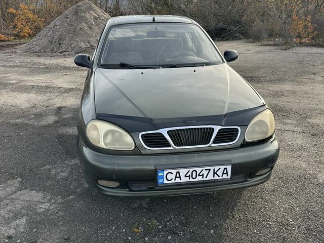 Зеленый Дэу Сенс, объемом двигателя 1.5 л и пробегом 220 тыс. км за 1350 $, фото 1 на Automoto.ua