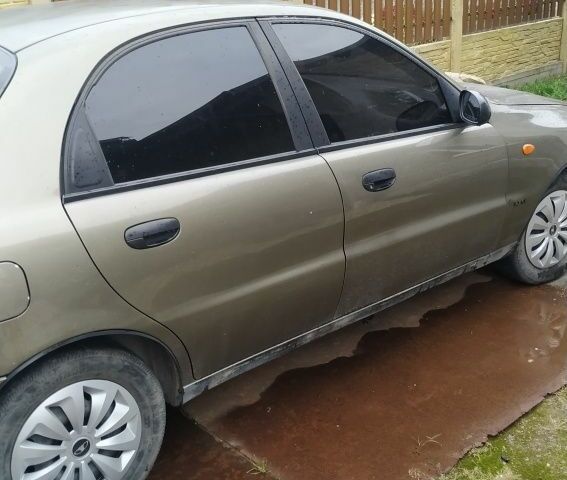 Дэу Сенс 2007 в Луцке на Automoto.ua Зеленый Дэу Сенс, объемом двигателя 0 л и пробегом 1 тыс. км за 1903 $, фото 1 на Automoto.ua