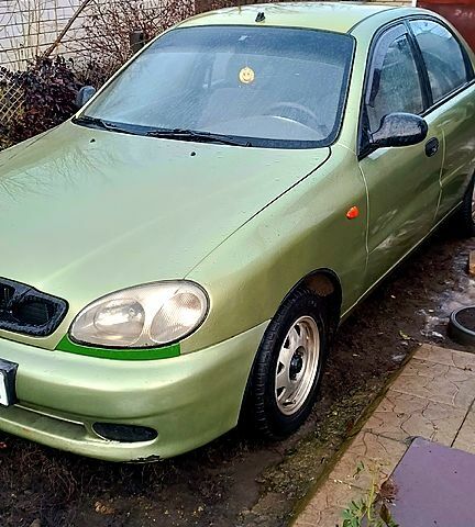 Зеленый Дэу Сенс, объемом двигателя 1.3 л и пробегом 200 тыс. км за 1400 $, фото 1 на Automoto.ua