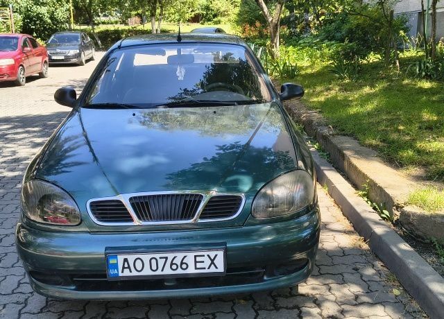 Зеленый Дэу Сенс, объемом двигателя 1.4 л и пробегом 245 тыс. км за 1030 $, фото 1 на Automoto.ua