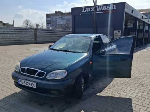 Зеленый Дэу Сенс, объемом двигателя 1.6 л и пробегом 170 тыс. км за 2100 $, фото 1 на Automoto.ua