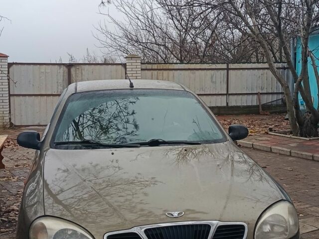 Зеленый Дэу Сенс, объемом двигателя 1.5 л и пробегом 248 тыс. км за 3000 $, фото 1 на Automoto.ua