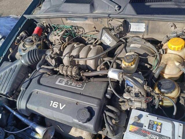 Зелений Деу Сенс, об'ємом двигуна 1.6 л та пробігом 300 тис. км за 850 $, фото 1 на Automoto.ua