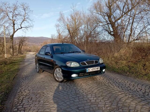 Зеленый Дэу Сенс, объемом двигателя 1.6 л и пробегом 330 тыс. км за 1600 $, фото 1 на Automoto.ua