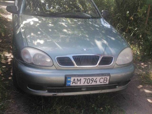 Зеленый Дэу Сенс, объемом двигателя 1.5 л и пробегом 200 тыс. км за 1550 $, фото 1 на Automoto.ua