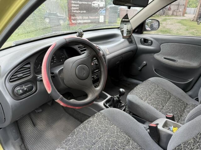 Зеленый Дэу Сенс, объемом двигателя 1.5 л и пробегом 200 тыс. км за 2100 $, фото 1 на Automoto.ua