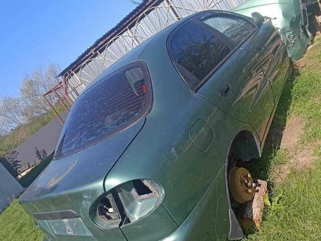 Зелений Деу Сенс, об'ємом двигуна 1.6 л та пробігом 200 тис. км за 777 $, фото 1 на Automoto.ua