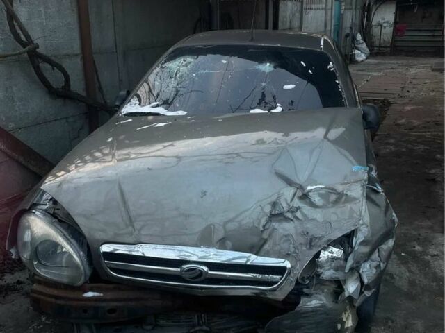 Зелений Деу Сенс, об'ємом двигуна 1.5 л та пробігом 150 тис. км за 750 $, фото 1 на Automoto.ua