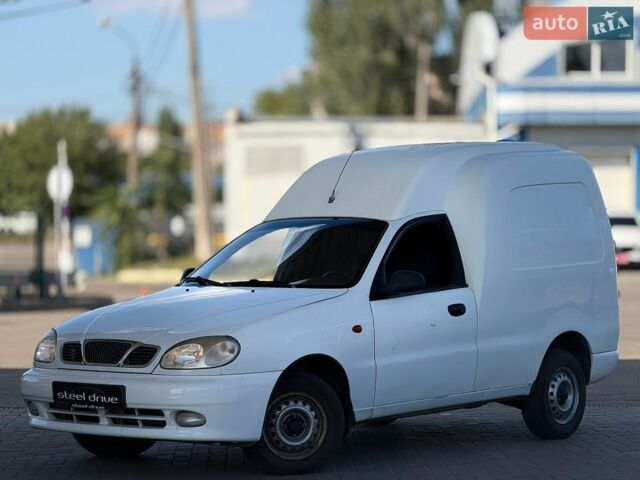 Білий Деу Lanos Cargo, об'ємом двигуна 1.5 л та пробігом 320 тис. км за 2299 $, фото 1 на Automoto.ua