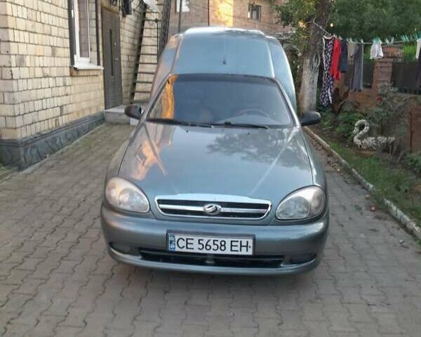 Серый Дэу Lanos Cargo, объемом двигателя 1.5 л и пробегом 300 тыс. км за 2000 $, фото 1 на Automoto.ua