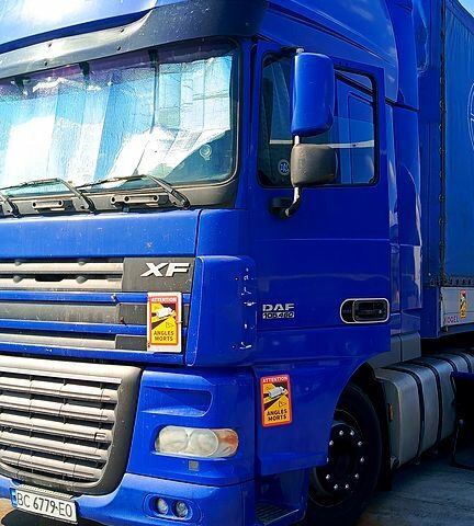 Синий Даф 105, объемом двигателя 12.6 л и пробегом 990 тыс. км за 13000 $, фото 1 на Automoto.ua