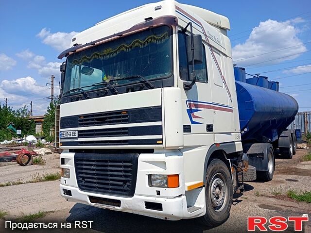 Белый Даф 95, объемом двигателя 14 л и пробегом 800 тыс. км за 5000 $, фото 1 на Automoto.ua