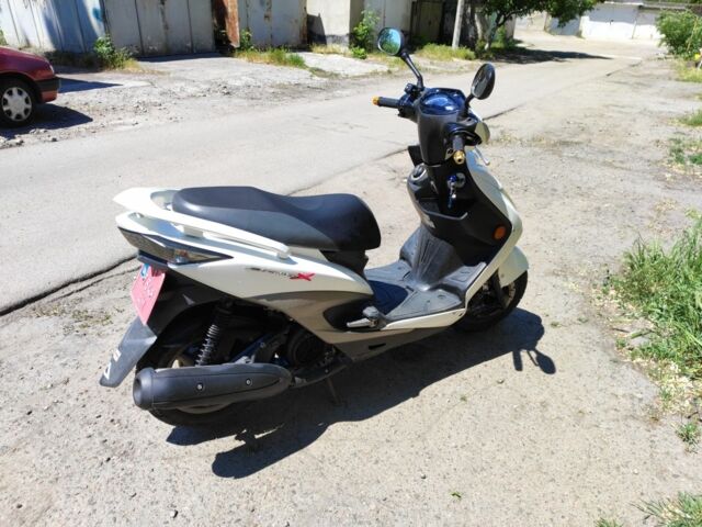 Даф 95 XF 380, объемом двигателя 0.13 л и пробегом 0 тыс. км за 1650 $, фото 1 на Automoto.ua