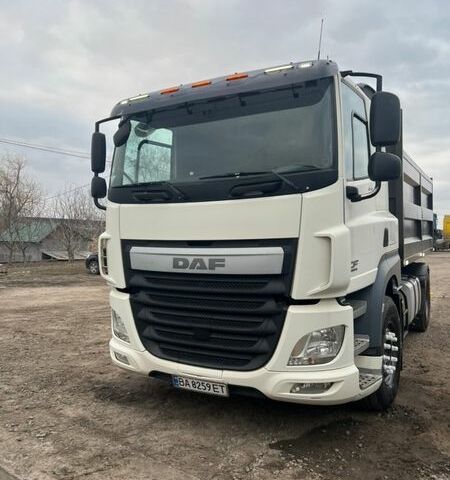 Белый Даф СФ, объемом двигателя 12.9 л и пробегом 467 тыс. км за 32000 $, фото 1 на Automoto.ua