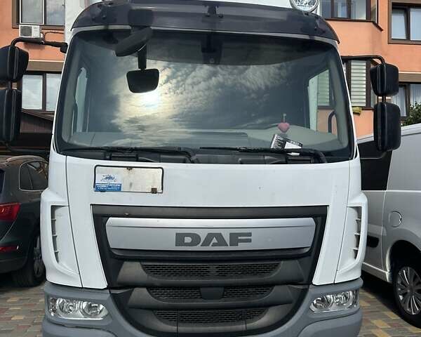 Белый Даф ЛФ, объемом двигателя 4.5 л и пробегом 300 тыс. км за 30000 $, фото 1 на Automoto.ua