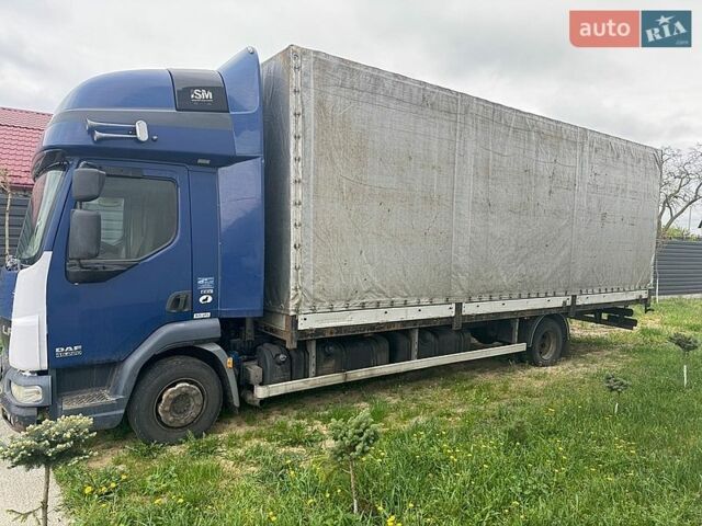 Синий Даф ЛФ, объемом двигателя 6.7 л и пробегом 730 тыс. км за 15500 $, фото 1 на Automoto.ua