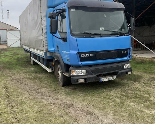 Синий Даф ЛФ, объемом двигателя 4 л и пробегом 816 тыс. км за 12500 $, фото 1 на Automoto.ua