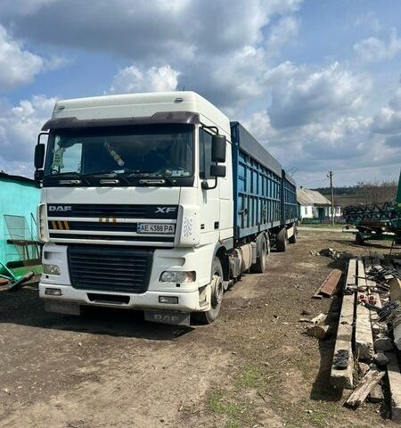 Белый Даф ХФ, объемом двигателя 12.58 л и пробегом 1000 тыс. км за 18000 $, фото 1 на Automoto.ua