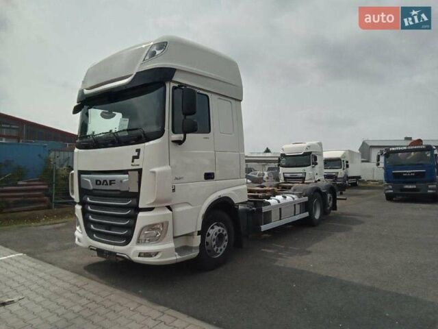Білий Даф XF, об'ємом двигуна 12.9 л та пробігом 586 тис. км за 55000 $, фото 1 на Automoto.ua