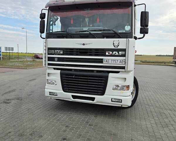 Білий Даф XF, об'ємом двигуна 0 л та пробігом 442 тис. км за 7500 $, фото 1 на Automoto.ua
