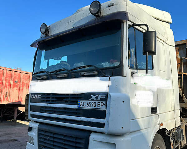 Білий Даф XF, об'ємом двигуна 12.6 л та пробігом 1 тис. км за 12000 $, фото 1 на Automoto.ua