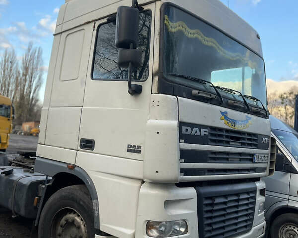 Белый Даф ХФ, объемом двигателя 12.58 л и пробегом 2 тыс. км за 8000 $, фото 1 на Automoto.ua