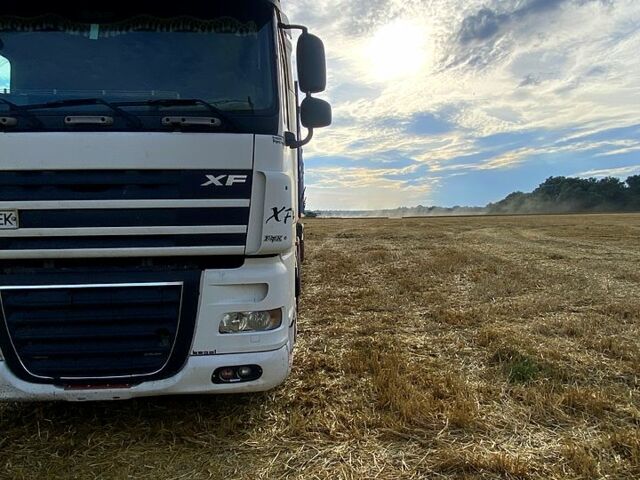 Белый Даф ХФ, объемом двигателя 12 л и пробегом 100 тыс. км за 22000 $, фото 1 на Automoto.ua