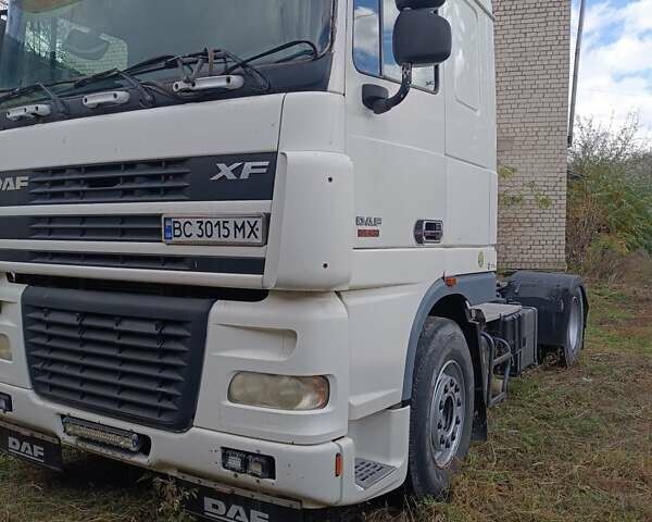 Даф XF 2006 у Радивилове на Automoto.ua Білий Даф XF, об'ємом двигуна 0 л та пробігом 950 тис. км за 9000 $, фото 1 на Automoto.ua