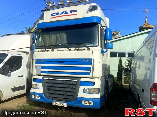 Белый Даф ХФ, объемом двигателя 12 л и пробегом 800 тыс. км за 5500 $, фото 1 на Automoto.ua