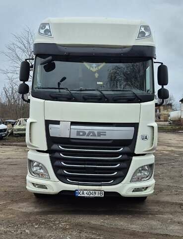 Белый Даф ХФ, объемом двигателя 12.9 л и пробегом 1 тыс. км за 17000 $, фото 1 на Automoto.ua