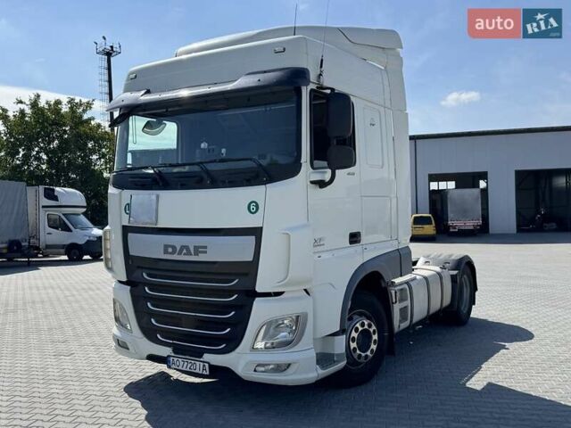 Белый Даф ХФ, объемом двигателя 12.9 л и пробегом 911 тыс. км за 16500 $, фото 1 на Automoto.ua