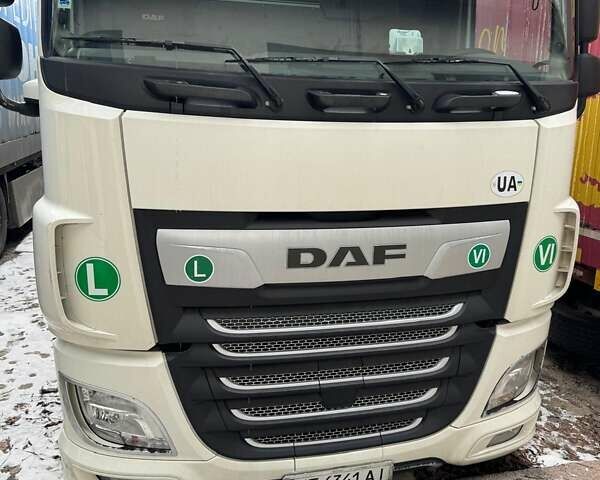 Белый Даф ХФ, объемом двигателя 12.9 л и пробегом 925 тыс. км за 30000 $, фото 1 на Automoto.ua