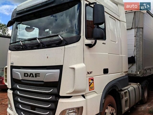Белый Даф ХФ, объемом двигателя 12.9 л и пробегом 475 тыс. км за 37900 $, фото 1 на Automoto.ua