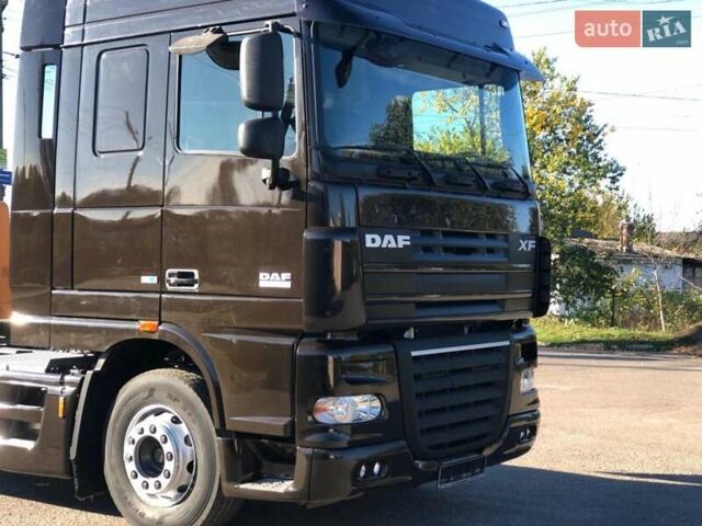 Коричневый Даф ХФ, объемом двигателя 12 л и пробегом 830 тыс. км за 27870 $, фото 1 на Automoto.ua