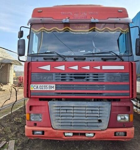 Красный Даф ХФ, объемом двигателя 12.58 л и пробегом 1000 тыс. км за 5600 $, фото 1 на Automoto.ua