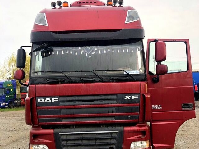 Червоний Даф XF, об'ємом двигуна 12 л та пробігом 700 тис. км за 17500 $, фото 1 на Automoto.ua