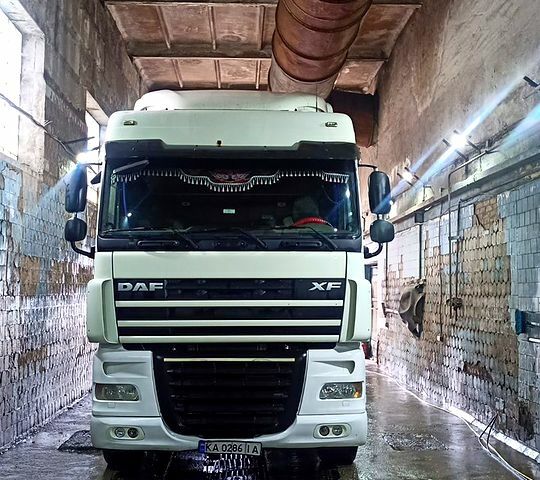 Даф ХФ, объемом двигателя 12.9 л и пробегом 0 тыс. км за 10000 $, фото 1 на Automoto.ua