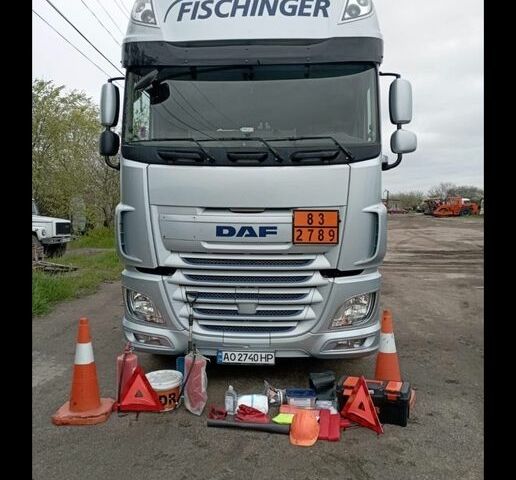 Серый Даф ХФ, объемом двигателя 12.9 л и пробегом 600 тыс. км за 46000 $, фото 1 на Automoto.ua