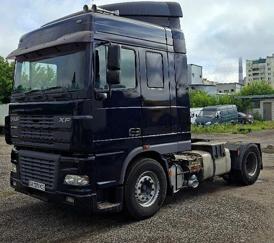 Синий Даф ХФ, объемом двигателя 12.58 л и пробегом 1 тыс. км за 7400 $, фото 1 на Automoto.ua