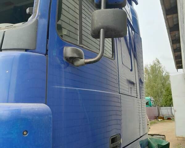 Синий Даф ХФ, объемом двигателя 12.5 л и пробегом 900 тыс. км за 4000 $, фото 1 на Automoto.ua