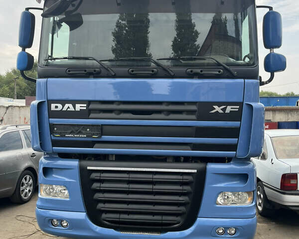 Синий Даф ХФ, объемом двигателя 0 л и пробегом 970 тыс. км за 13500 $, фото 1 на Automoto.ua