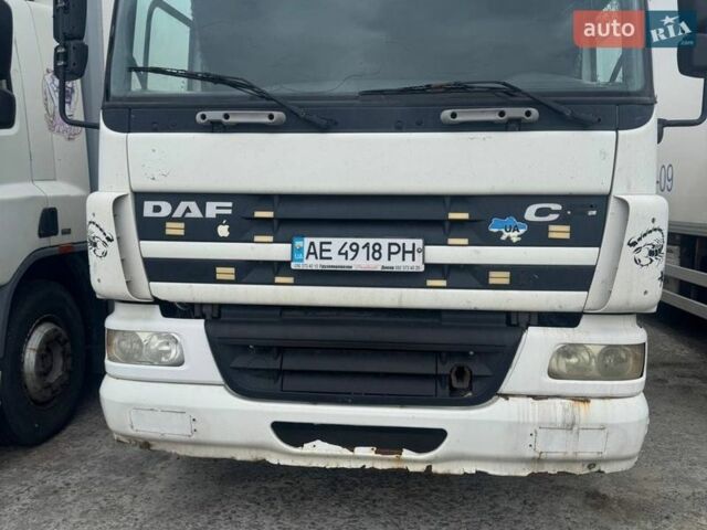 Белый Даф CF 65, объемом двигателя 5.9 л и пробегом 970 тыс. км за 10800 $, фото 1 на Automoto.ua